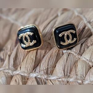 Luxury Chic Gold and Black Logo Earrings "Chanel" Style
